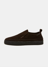 Load image into Gallery viewer, Yogi x Universal Works Hitch Low Loafer on Crepe  - Dark Brown - Side

