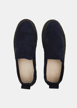 Load image into Gallery viewer, Yogi x Universal Works Hitch Low Loafer On Crepe - Indigo - Top
