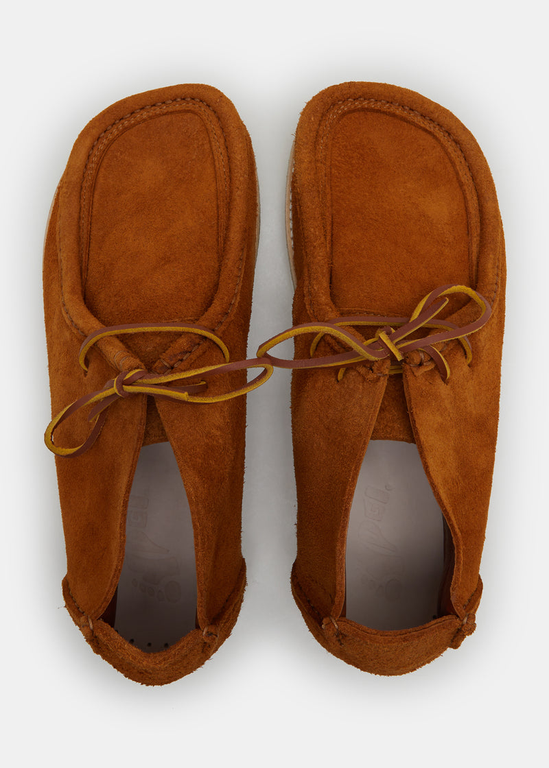 Load image into Gallery viewer, Yogi Torres Suede Chukka Boot on Crepe - Chestnut Brown - Sole
