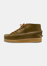 Load image into Gallery viewer, Yogi Fairfield Leather Lace Hooks Boot On Crepe - Moss - Side
