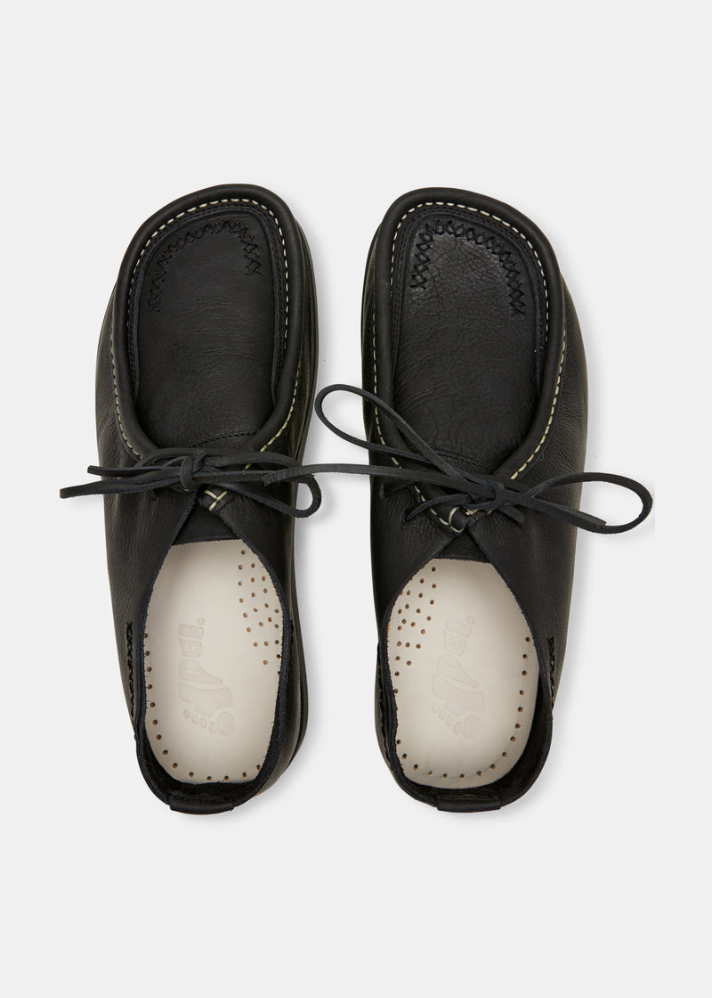 Load image into Gallery viewer, Yogi Willard Stitch Tumbled Leather Shoe - Black - Sole
