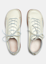 Load image into Gallery viewer, Finn Leather Shoe On Negative Heel - Off White
