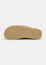 Load image into Gallery viewer, Torres Leather Chukka Boot On Crepe - Apricot

