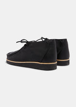 Load image into Gallery viewer, Torres Leather Chukka Boot On Crepe - Black Mono
